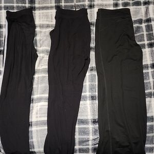 Black Leggings, Joggers And Yoga Pants